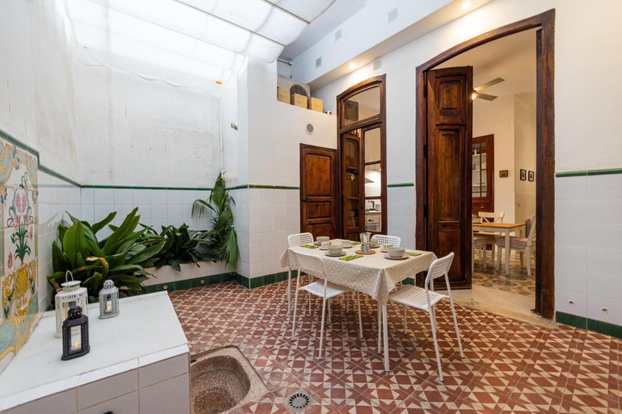 Апартаменты Florit Flats - Traditional House In El Cabanyal Валенсия Экстерьер фото