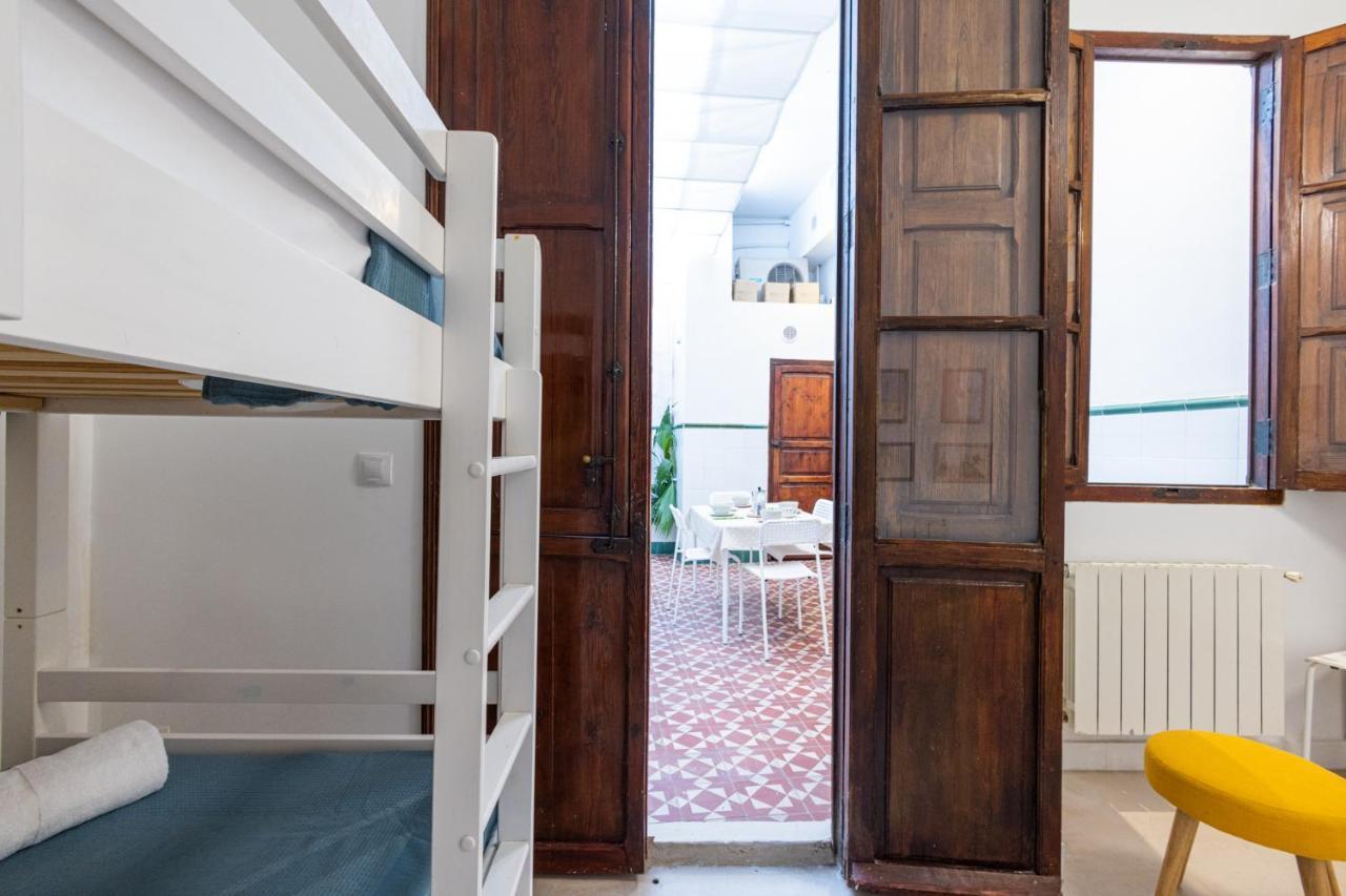 Апартаменты Florit Flats - Traditional House In El Cabanyal Валенсия Экстерьер фото